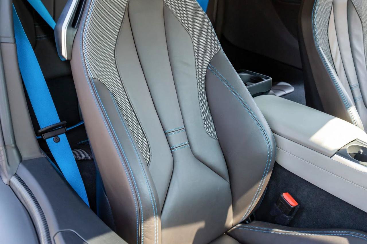 Used 2014 BMW i8 AWD/4WD image 27