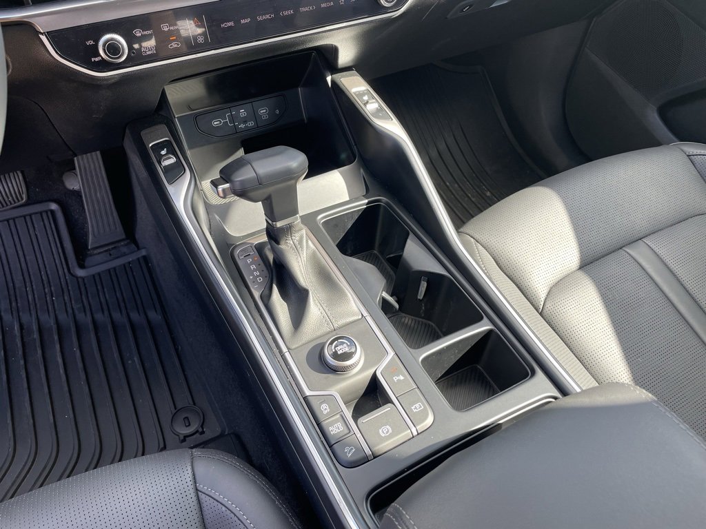 New 2025 Kia Sorento S w/ Panoramic Sunroof Package image 17