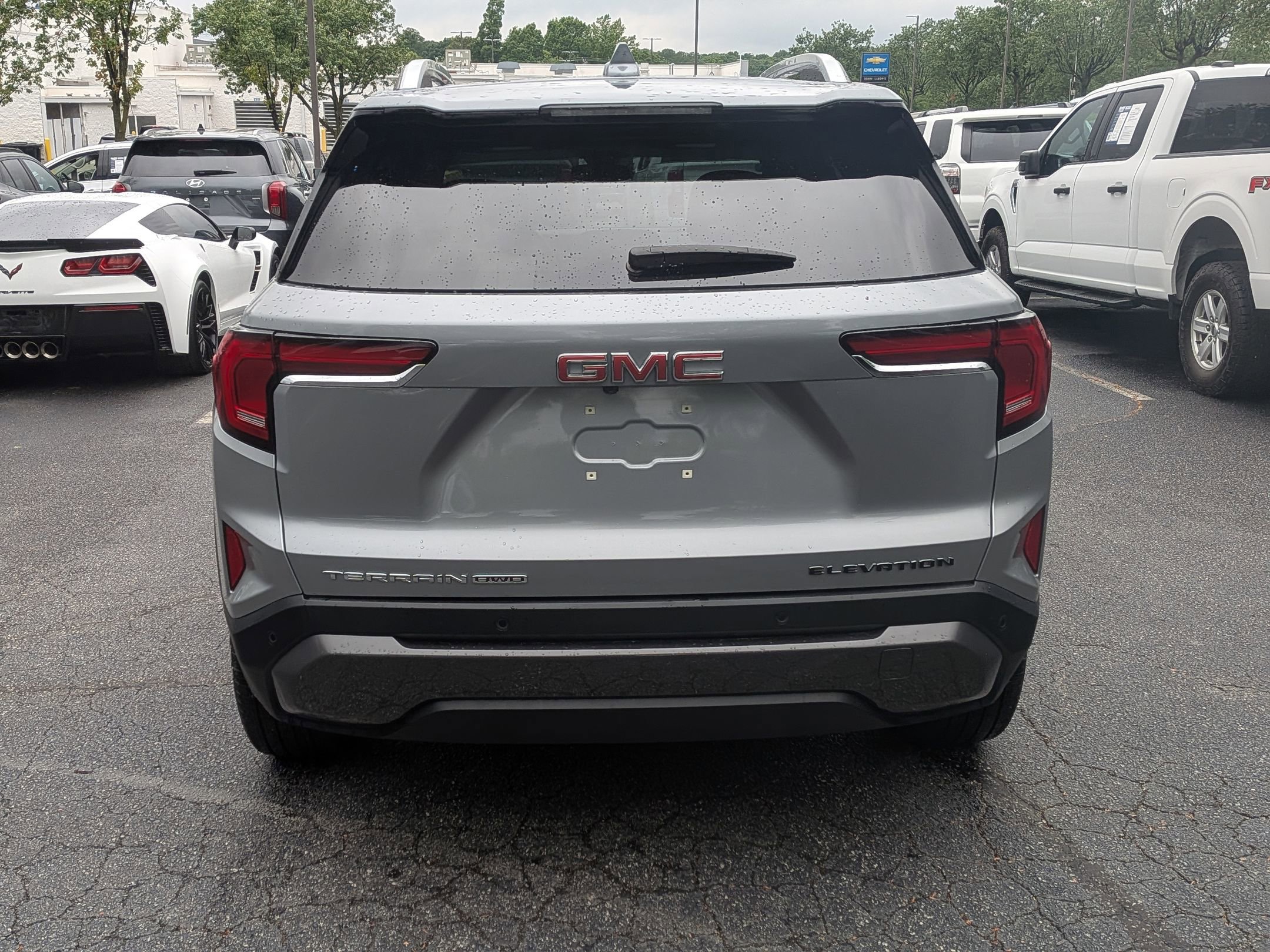 Certified 2025 GMC Terrain Elevation w/ Elevation Premium Package AWD/4WD image 8