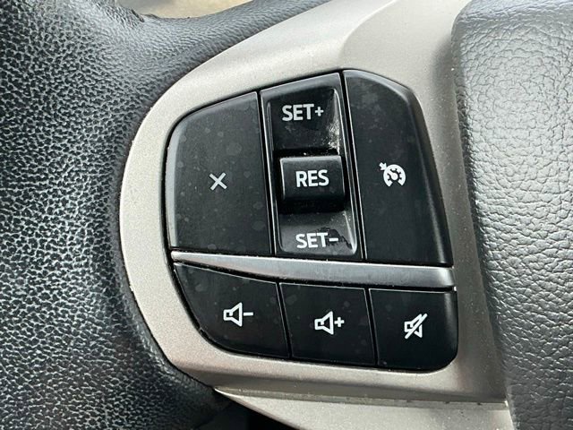 Used 2023 Ford Explorer XLT RWD image 30