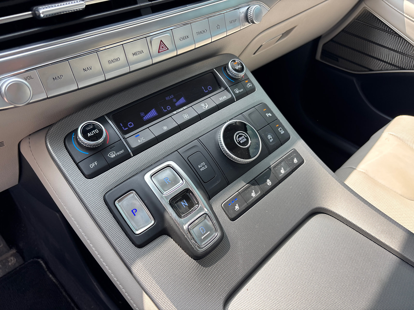 Used 2021 Hyundai Palisade Limited FWD image 22