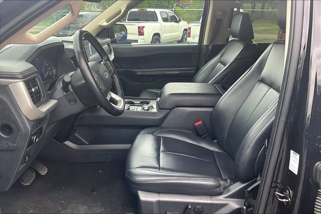 Used 2024 Ford Expedition XLT image 9