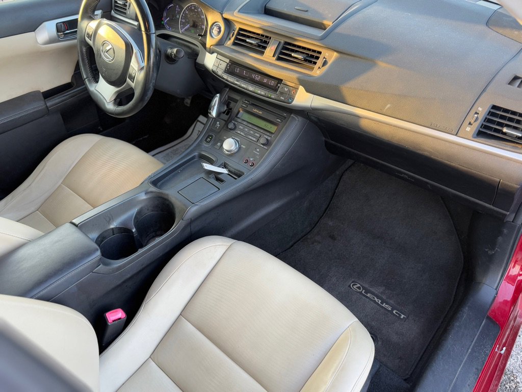 Used 2012 Lexus CT 200h Premium image 15