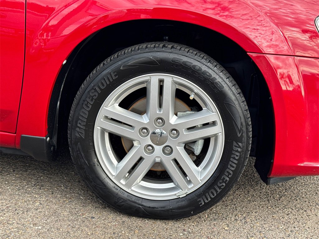 Used 2013 Dodge Avenger SXT image 7