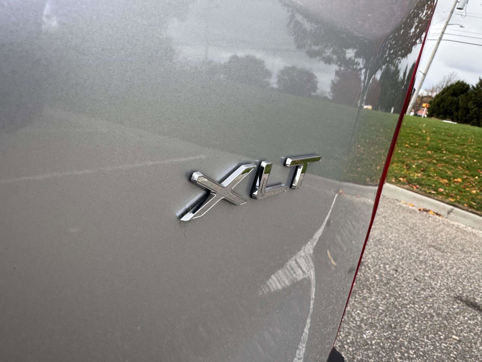 Used 2023 Ford Transit 350 XLT image 13