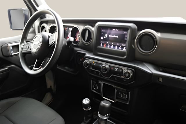 Used 2022 Jeep Gladiator Sport image 17