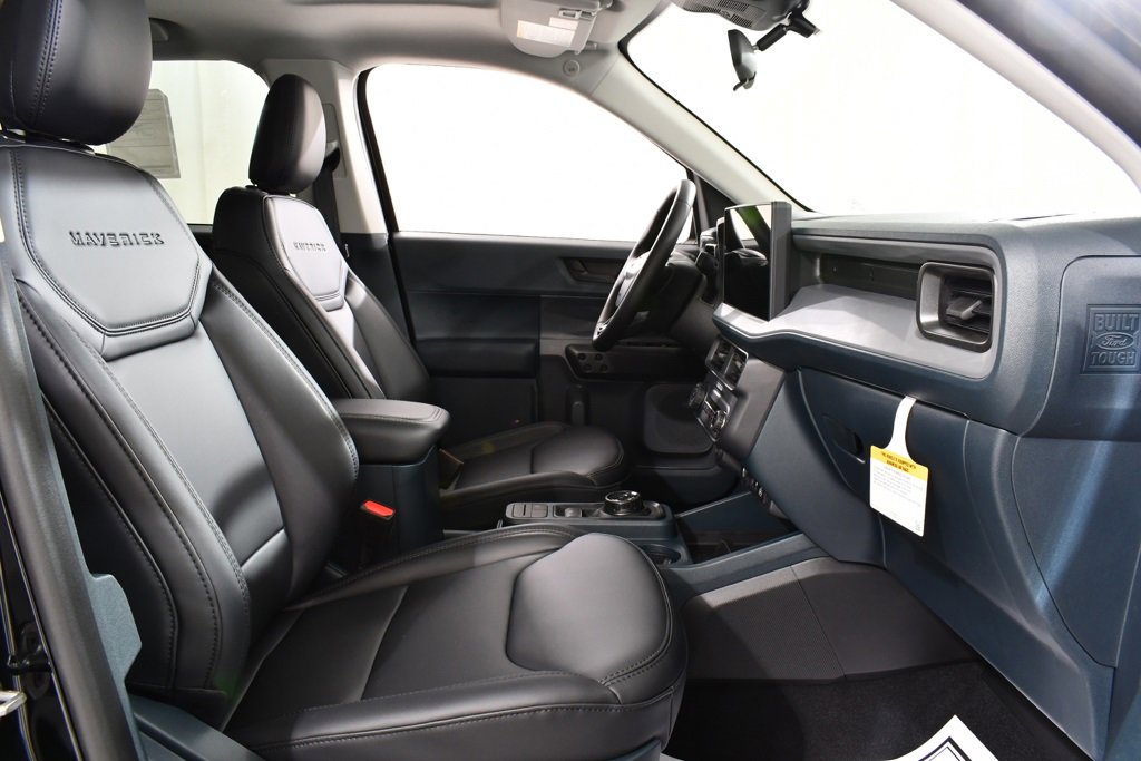 New 2026 Ford Maverick Lariat w/ Black Appearance Package image 10