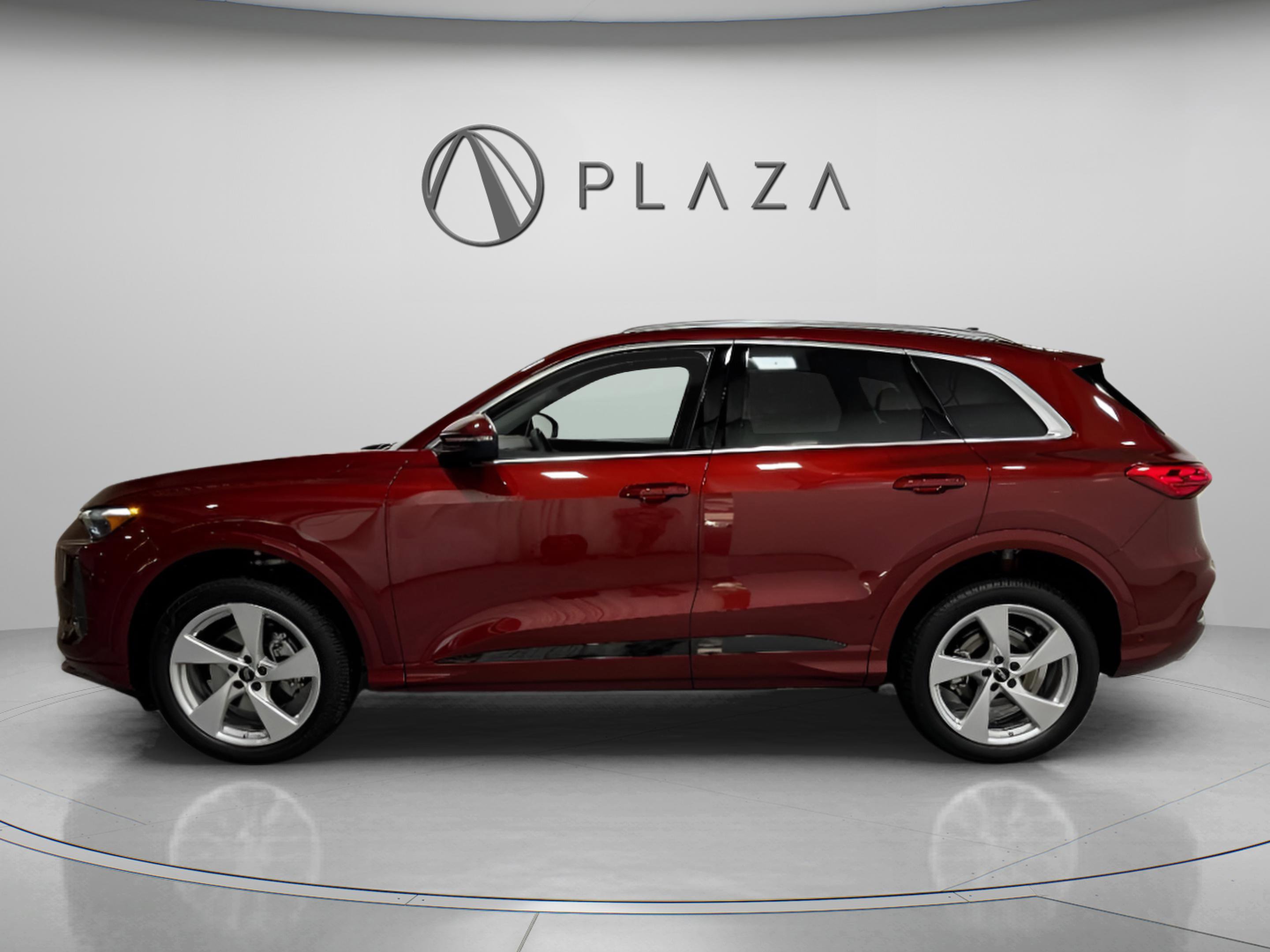 New 2025 Audi Q5 Premium Plus image 2