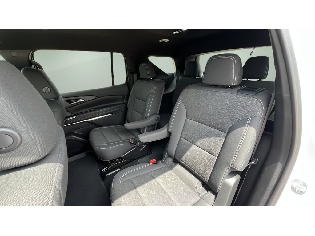Used 2024 Chevrolet Traverse LT w/ Trailering Package AWD/4WD image 28