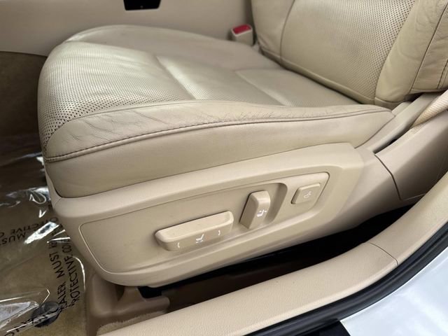 Used 2014 Lexus ES 350 w/ Luxury Package image 19