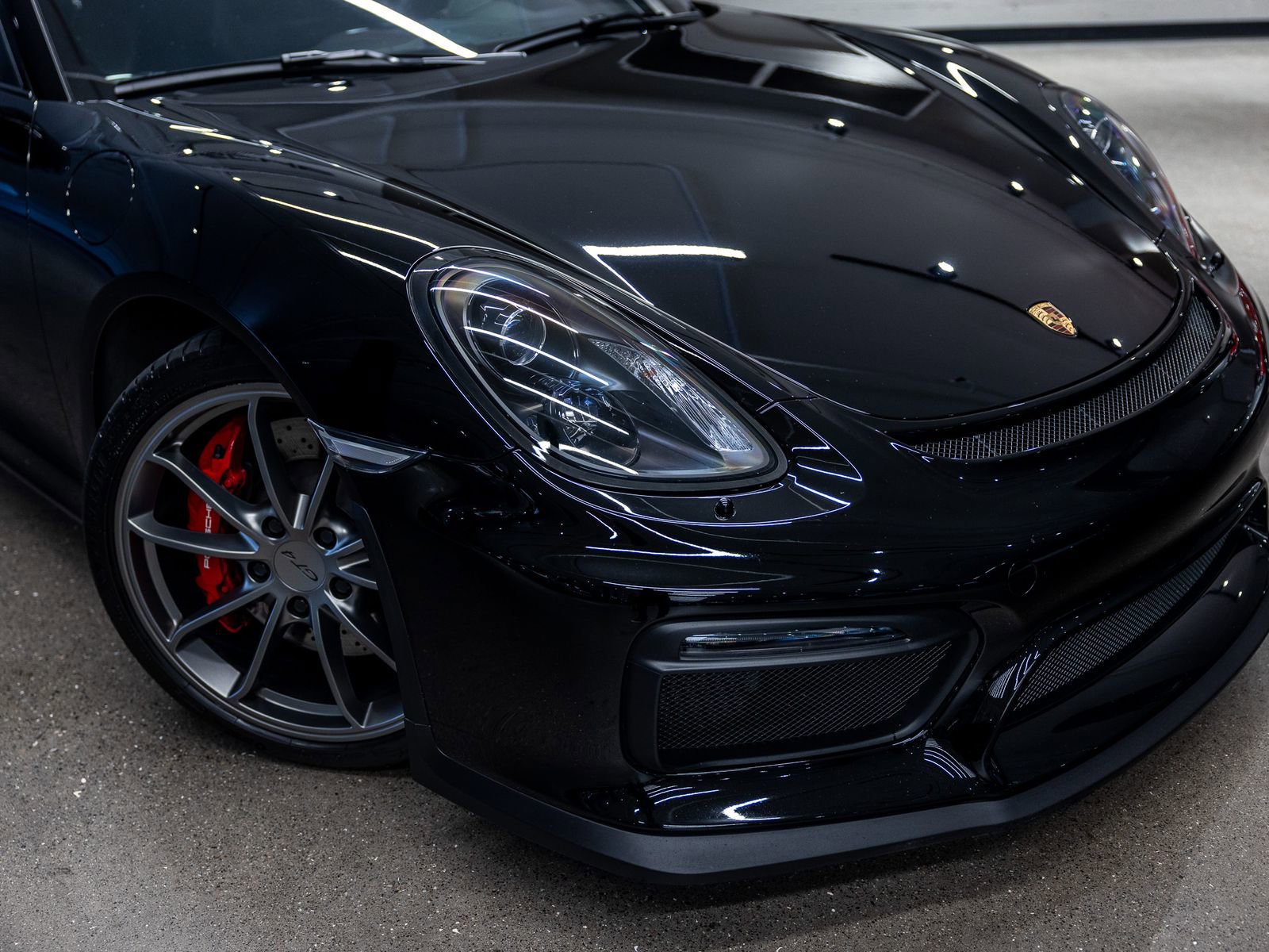 Certified 2016 Porsche Cayman GT4 RWD image 16