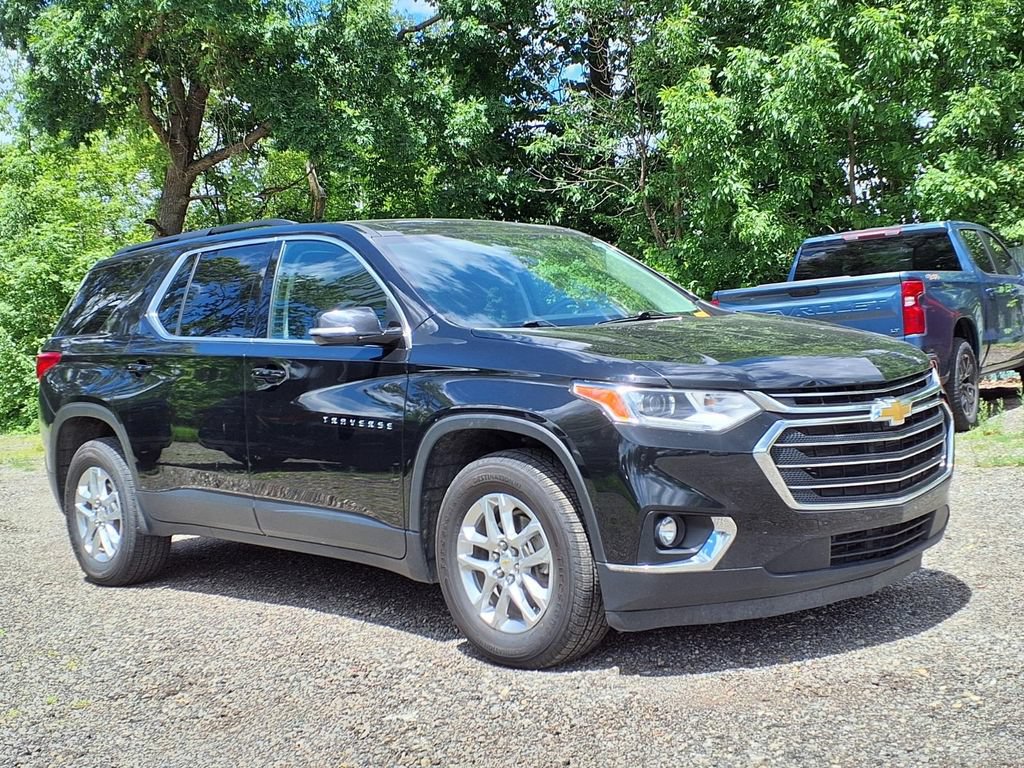 Used 2019 Chevrolet Traverse LT w/ LPO, Floor Liner Package AWD/4WD image 3