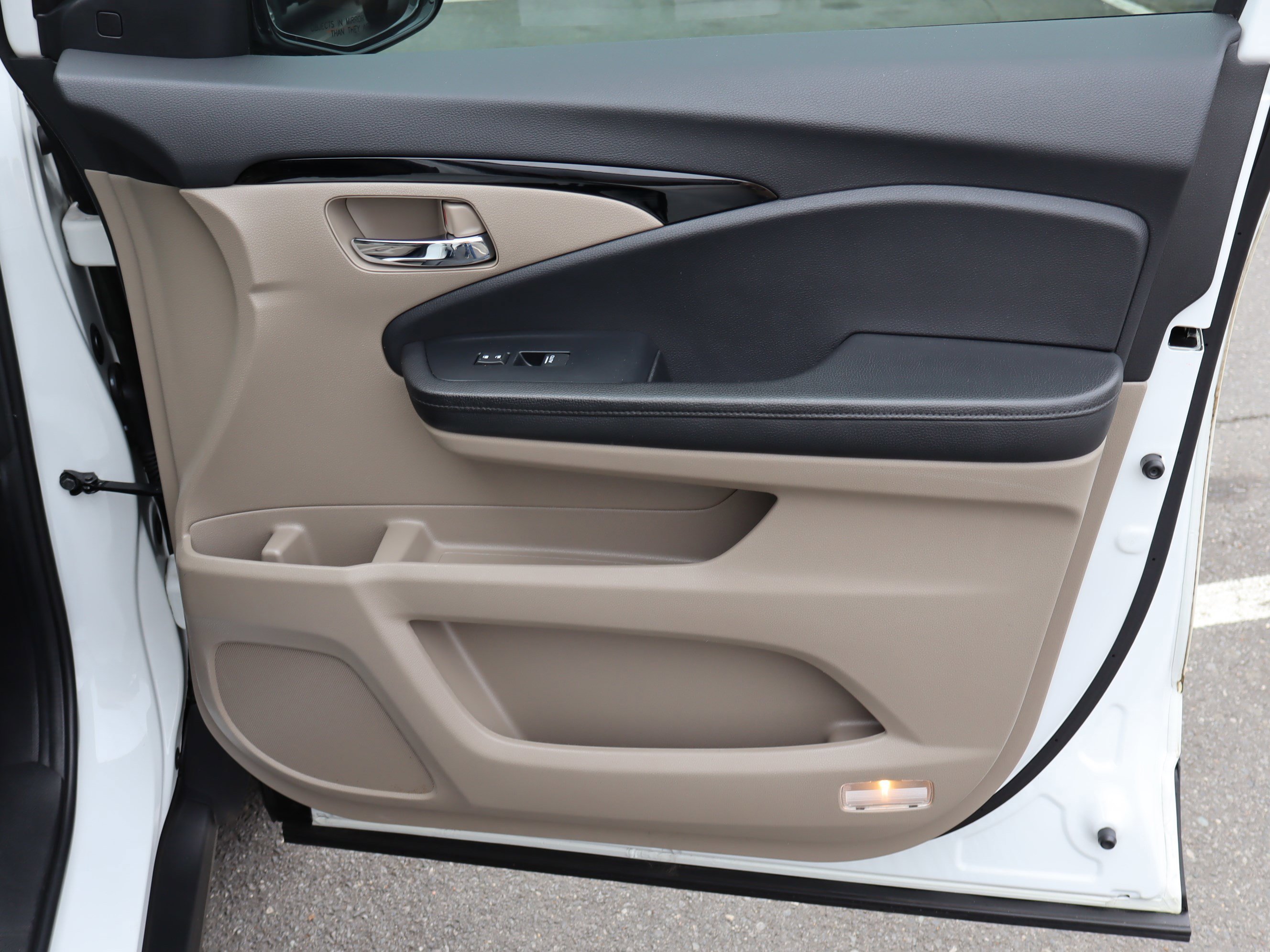 Used 2021 Honda Pilot Touring image 40