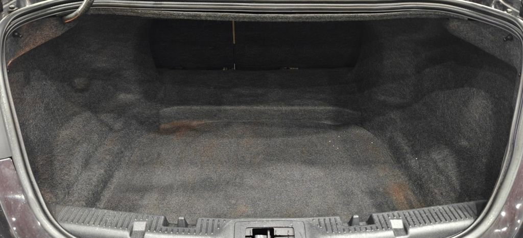 Used 2013 Ford Taurus SEL image 30