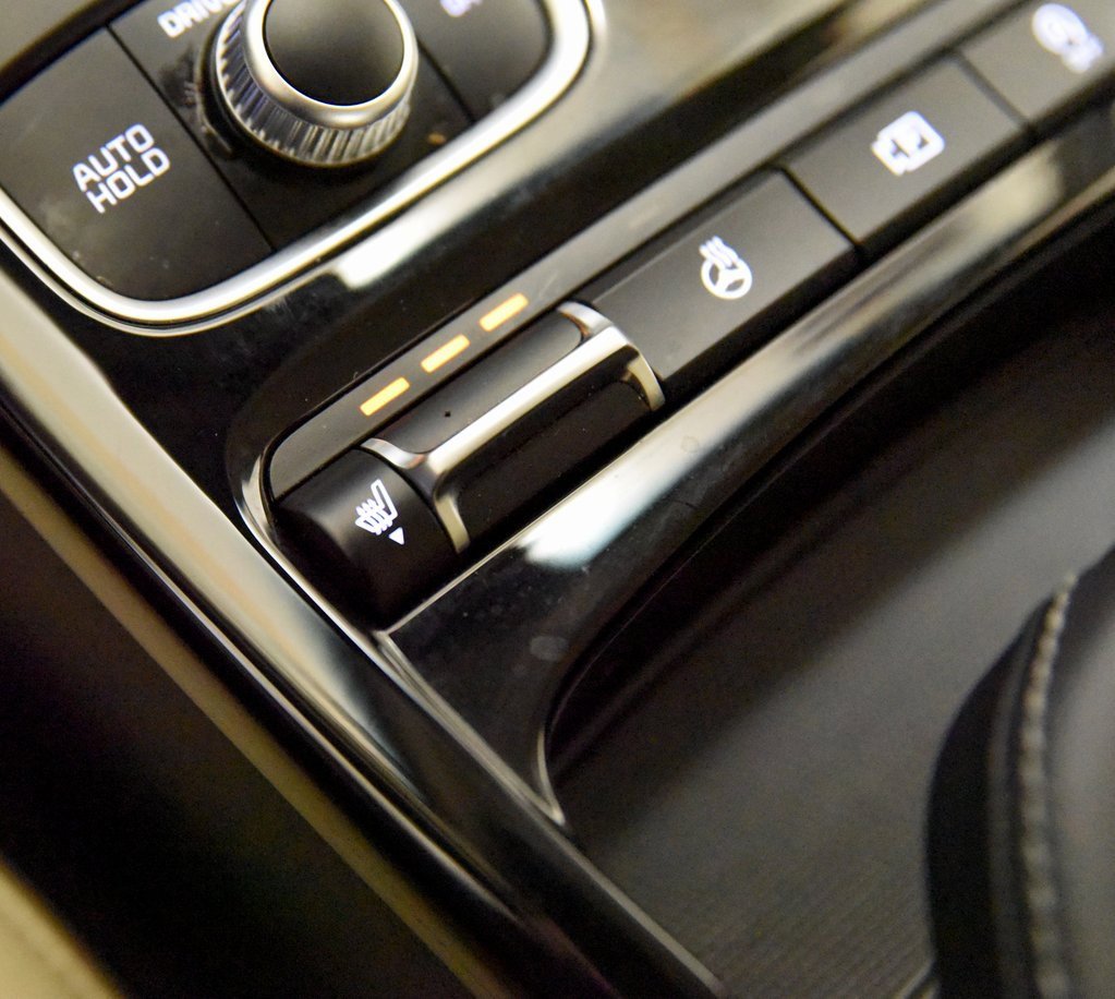 Used 2023 Kia Stinger GT-Line w/ Sun & Sound Package image 22