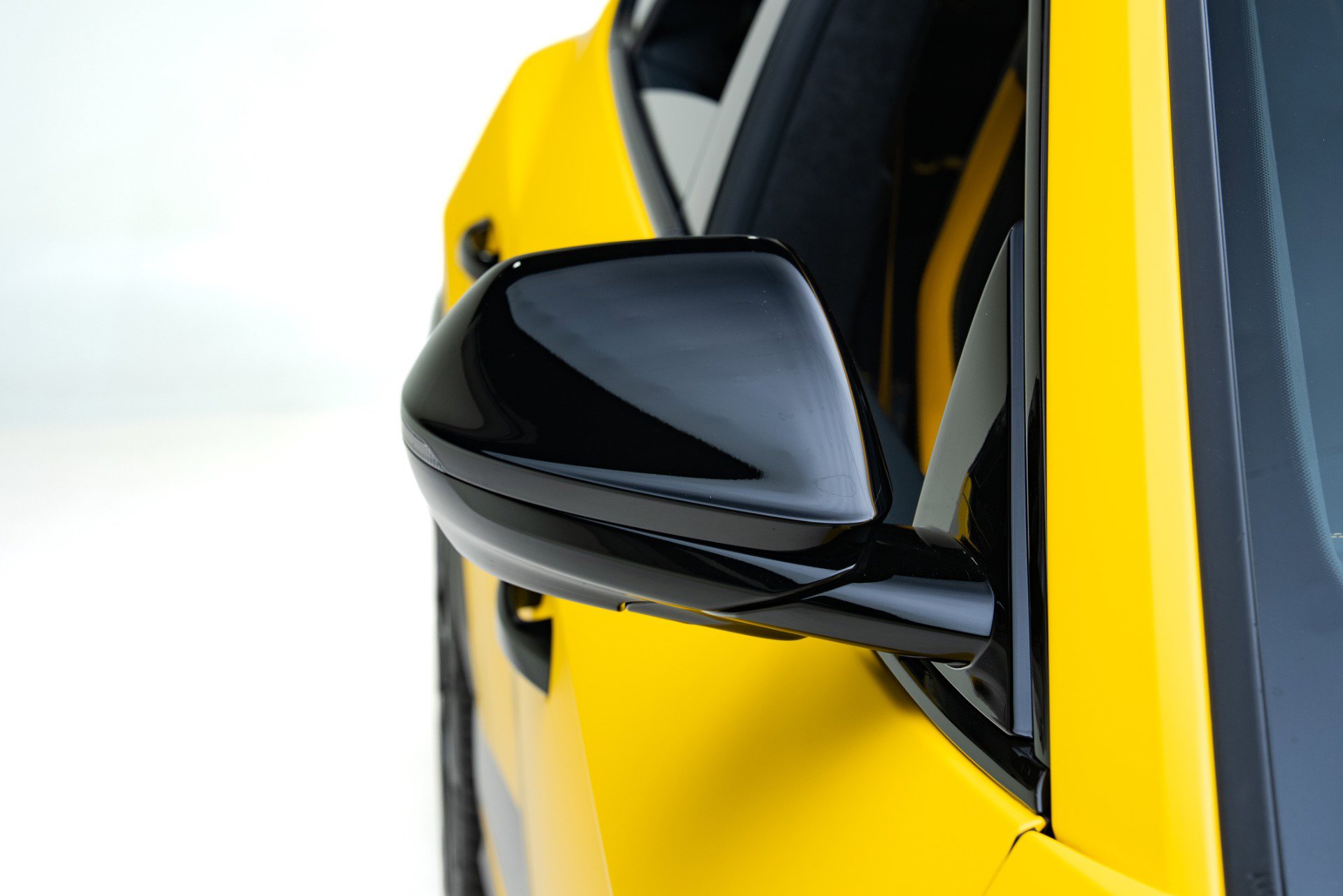 Used 2024 Lamborghini Urus S AWD/4WD image 17