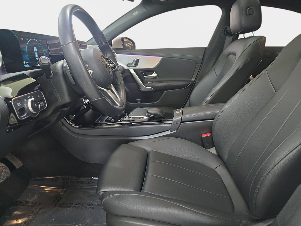 Used 2022 Mercedes-Benz CLA 250 image 17