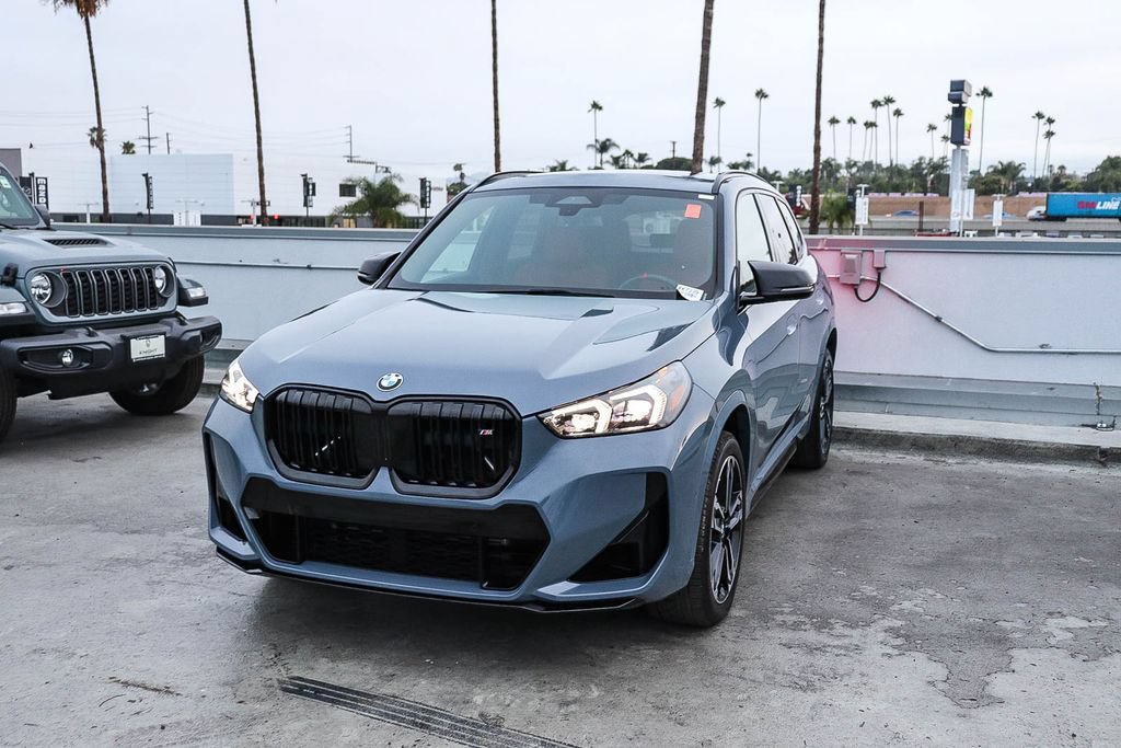 Used 2024 BMW X1 M35i w/ Shadowloine Package AWD/4WD image 4