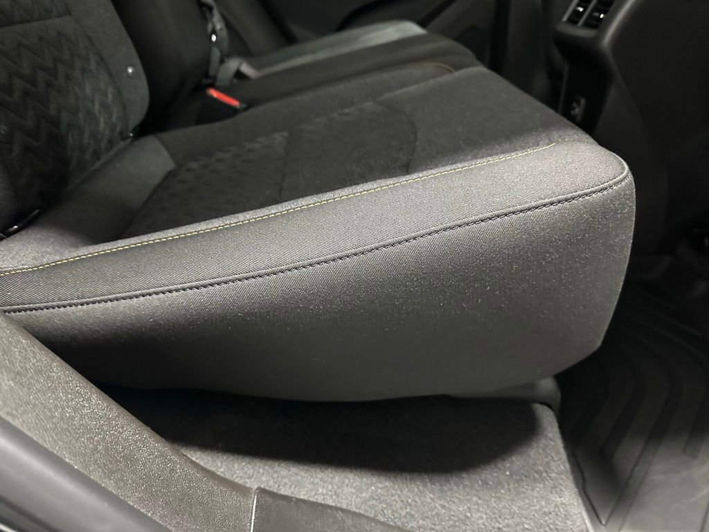 Used 2022 Chevrolet Equinox LT image 46