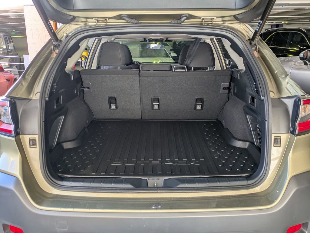 Used 2025 Subaru Outback Premium image 26