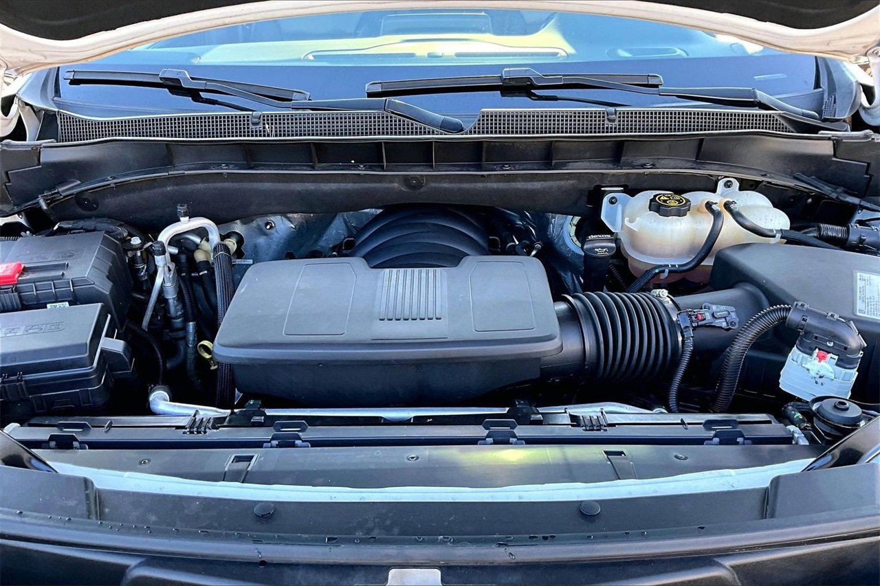 Used 2021 Chevrolet Tahoe Z71 w/ Rear Media and Nav Package image 38