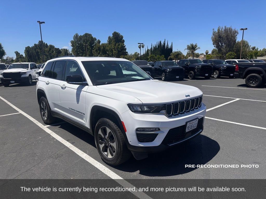 Used 2022 Jeep Grand Cherokee Limited 4xe w/ Luxury Tech Group II AWD/4WD image 8