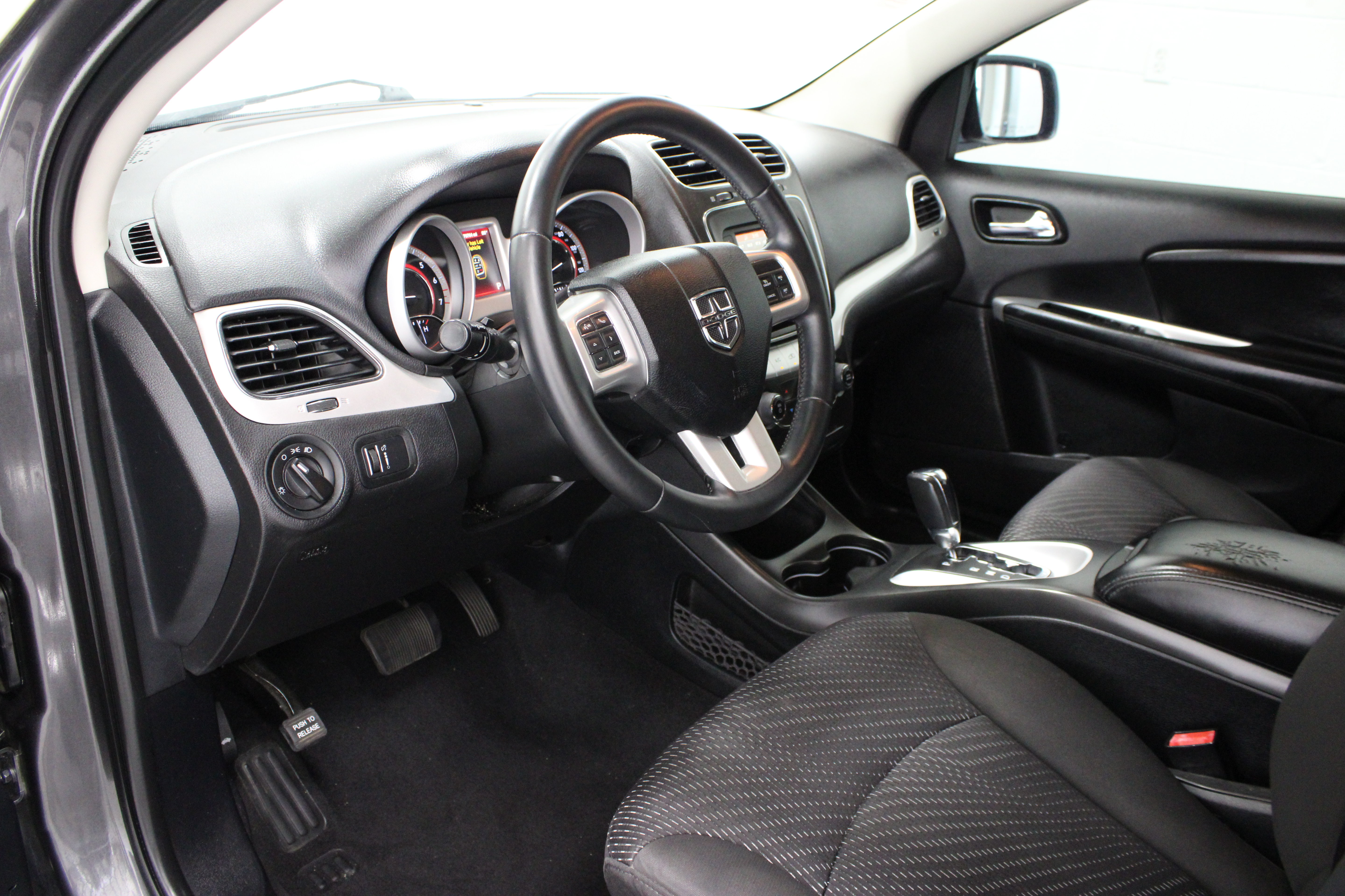 Used 2015 Dodge Journey American Value Package w/ Flexible Seating Group FWD image 13