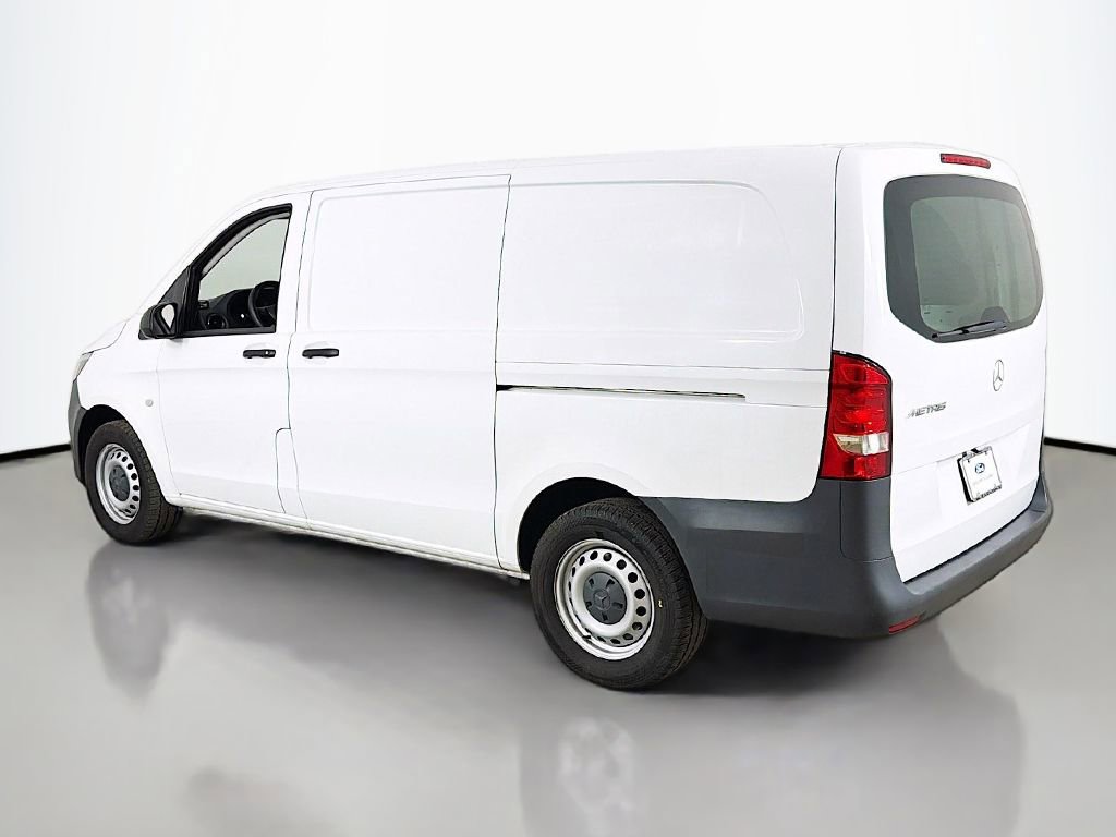 Used 2022 Mercedes-Benz Metris image 4