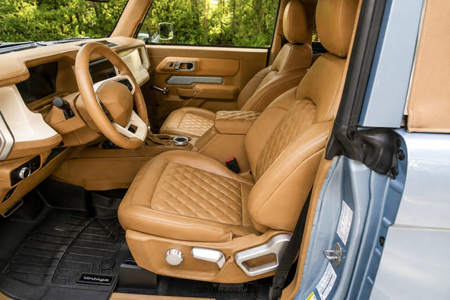 Used 2025 Ford Bronco Badlands AWD/4WD image 27