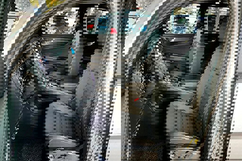 New 2026 Volkswagen Atlas Cross Sport SEL R-Line image 18