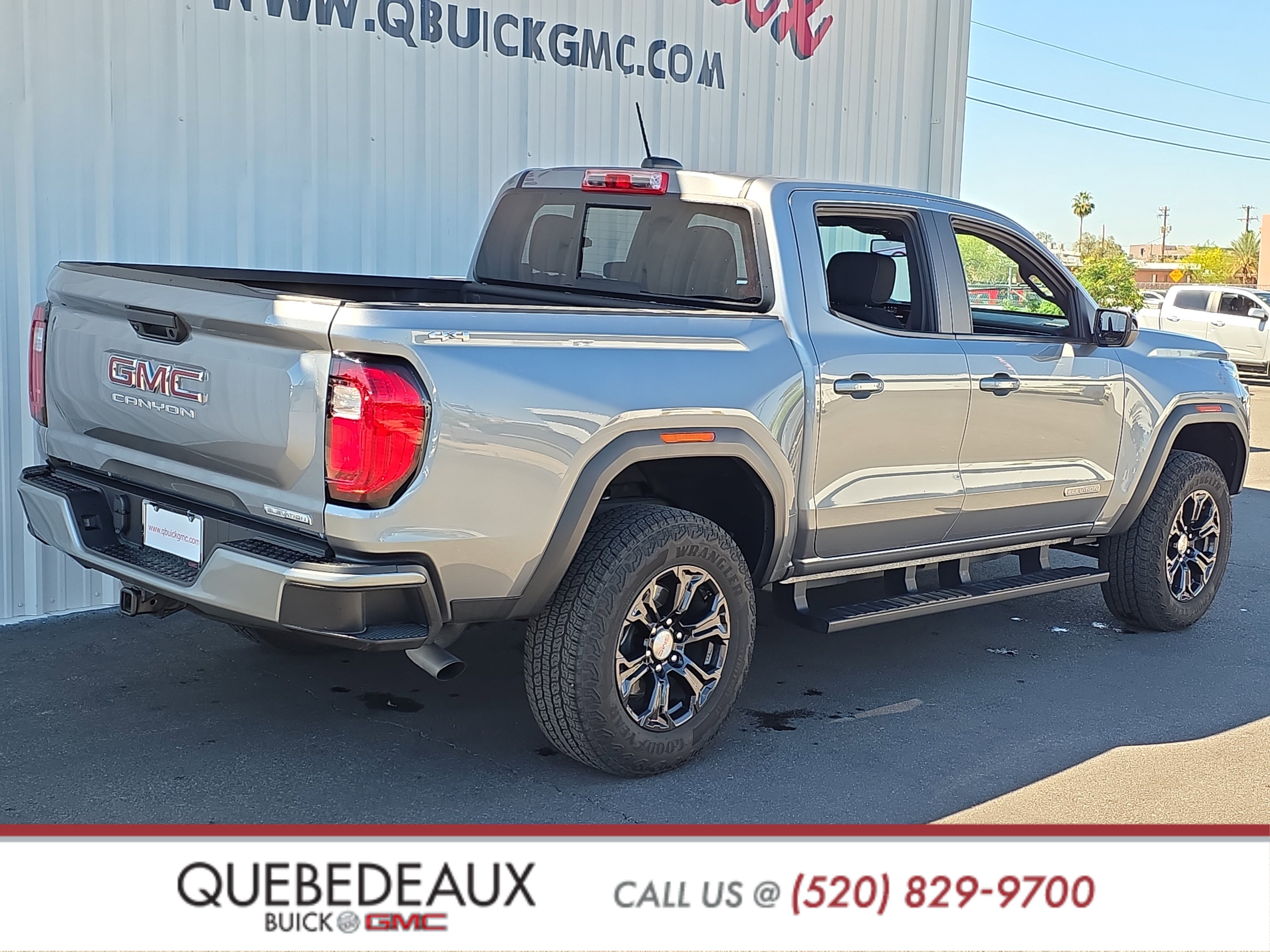 Used 2024 GMC Canyon Elevation w/ Convenience Package image 9