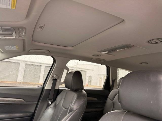 Used 2022 Kia Telluride EX w/ EX Premium Package FWD image 11