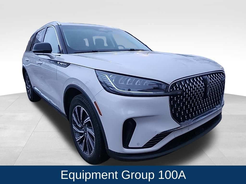 Used 2025 Lincoln Aviator AWD image 14