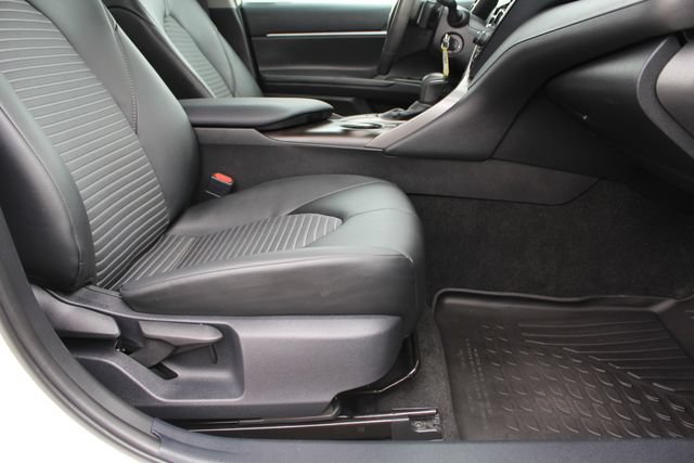 Certified 2024 Toyota Camry SE FWD image 20