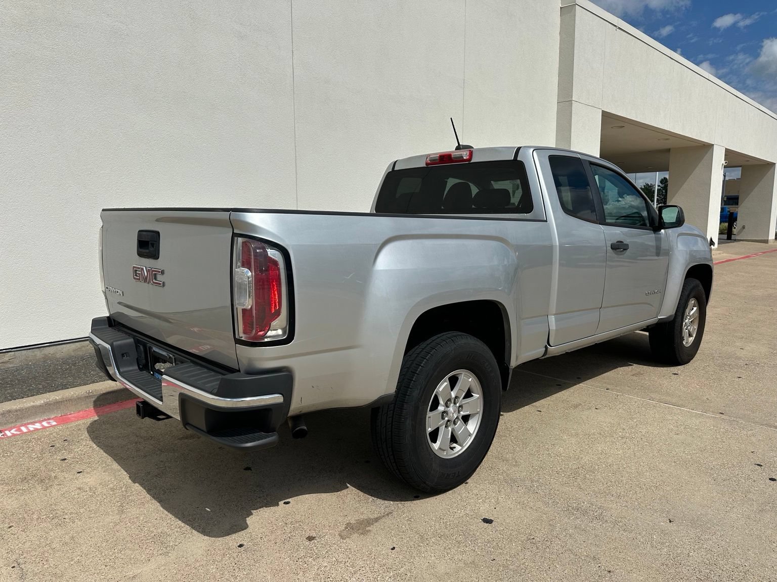 Used 2016 GMC Canyon W/T w/ Convenience Package RWD image 6