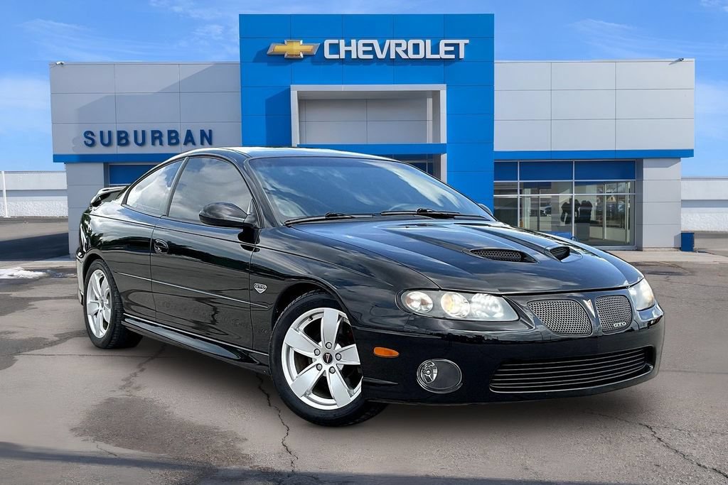 Used 2006 Pontiac GTO RWD image 2