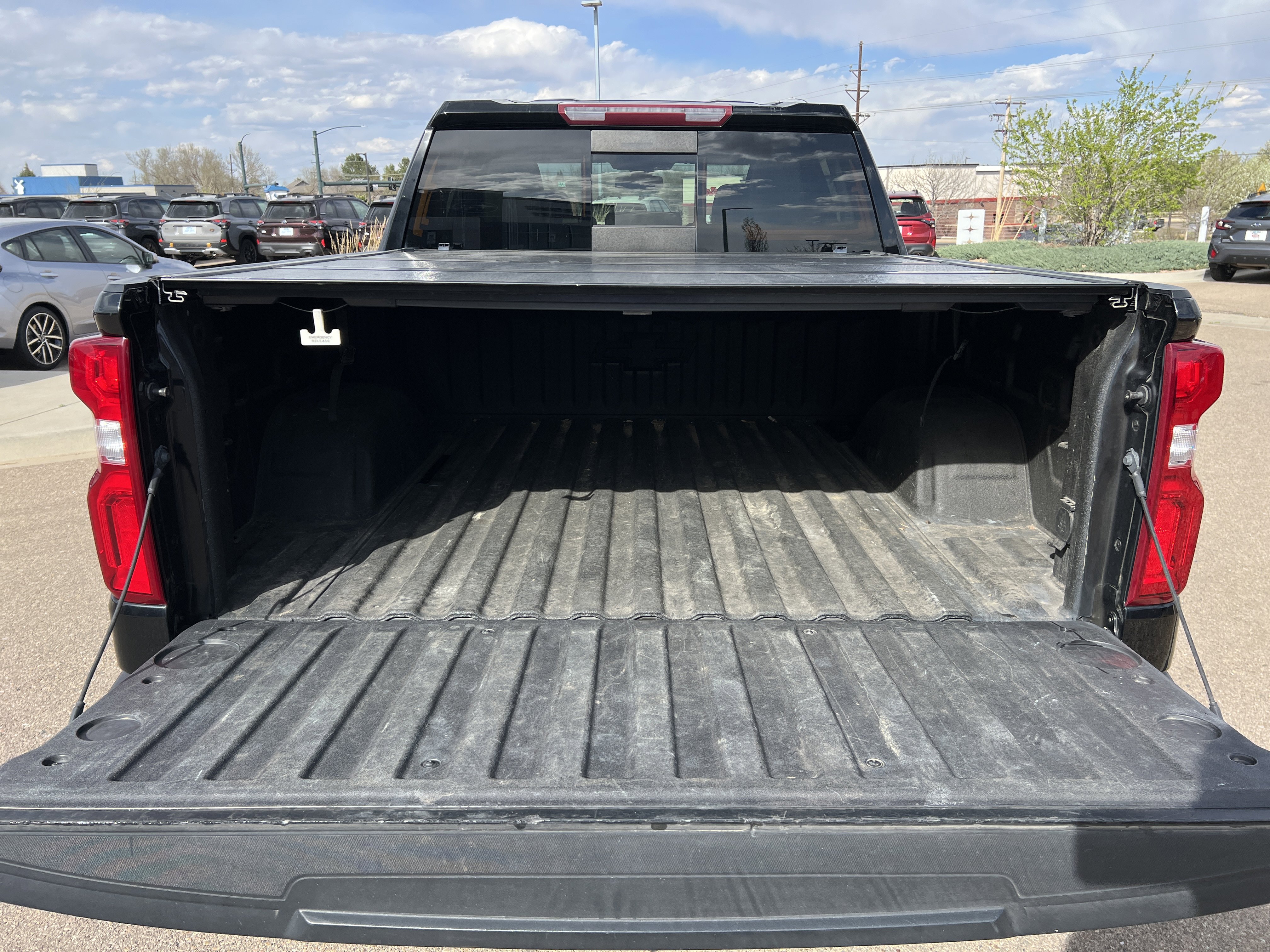 Used 2020 Chevrolet Silverado 1500 LTZ w/ LTZ Premium Package AWD/4WD image 11