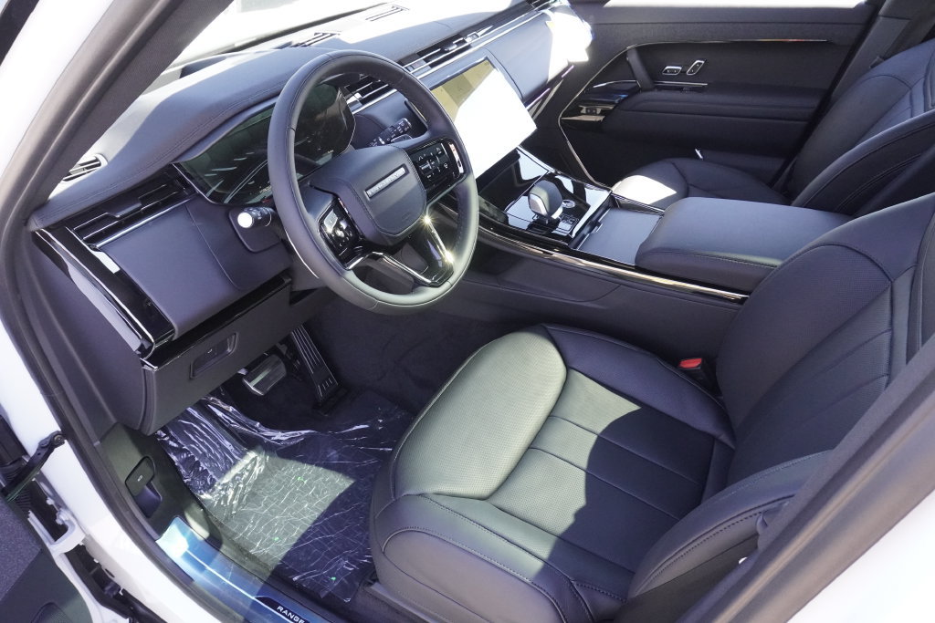 New 2026 Land Rover Range Rover Sport Dynamic SE AWD/4WD image 18