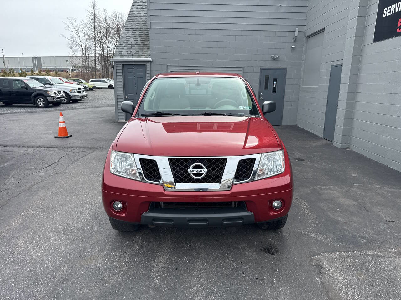 Used 2014 Nissan Frontier SV w/ SV Value Truck Package AWD/4WD image 2