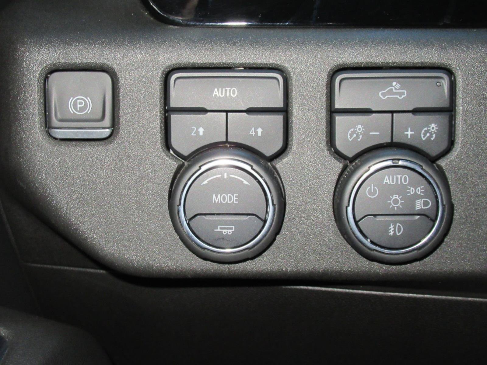 Used 2023 Chevrolet Silverado 1500 RST AWD/4WD image 24