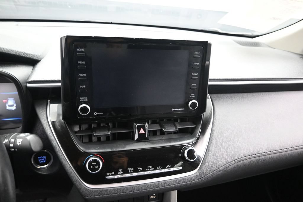 Used 2022 Toyota Corolla Cross LE FWD image 12