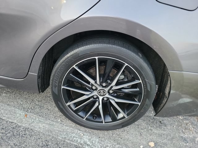 Used 2024 Toyota Camry SE w/ Cold Weather Package FWD image 6