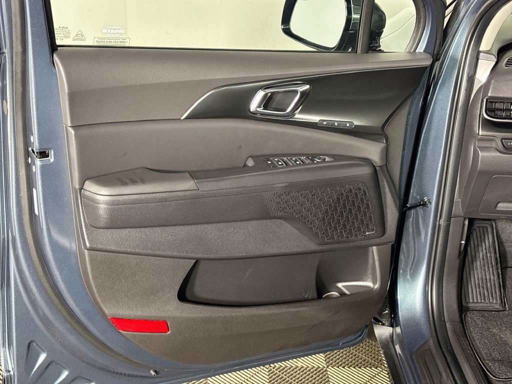 New 2027 Kia Carnival SX Prestige FWD image 10