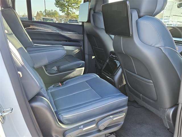 New 2025 Cadillac Escalade IQ Luxury 2 image 21