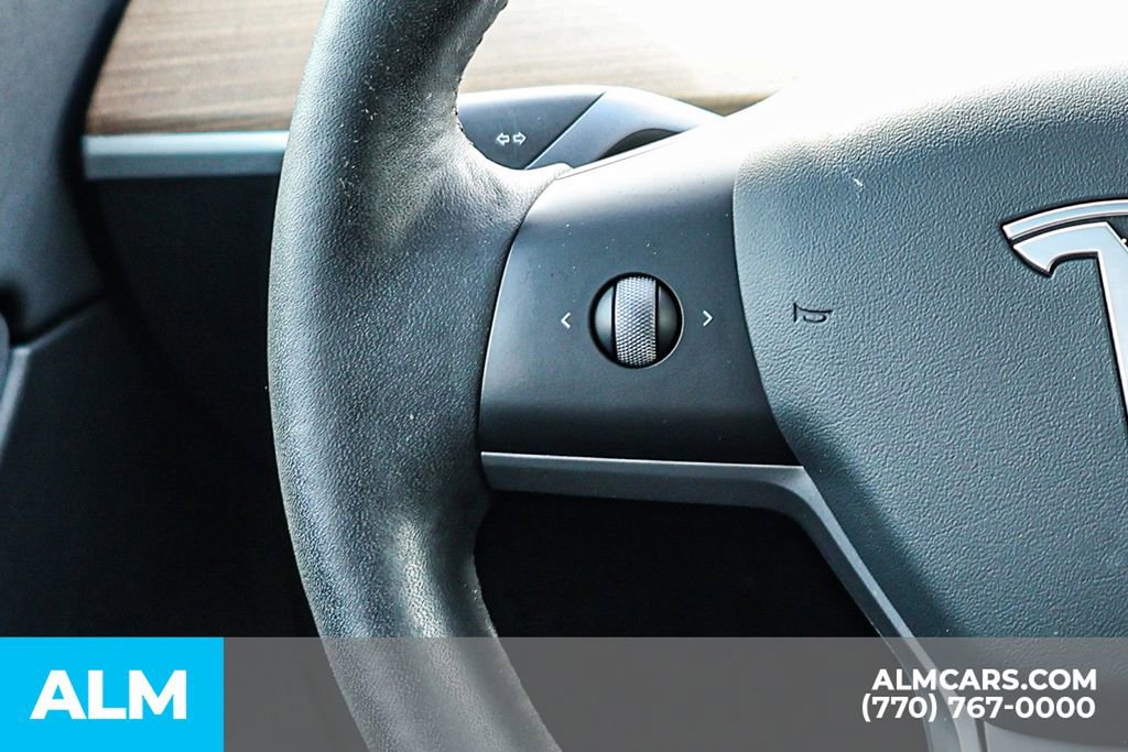 Used 2021 Tesla Model Y Long Range image 34