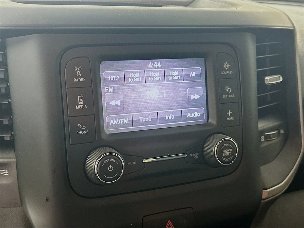 Used 2024 RAM 2500 Tradesman w/ Chrome Appearance Group image 17