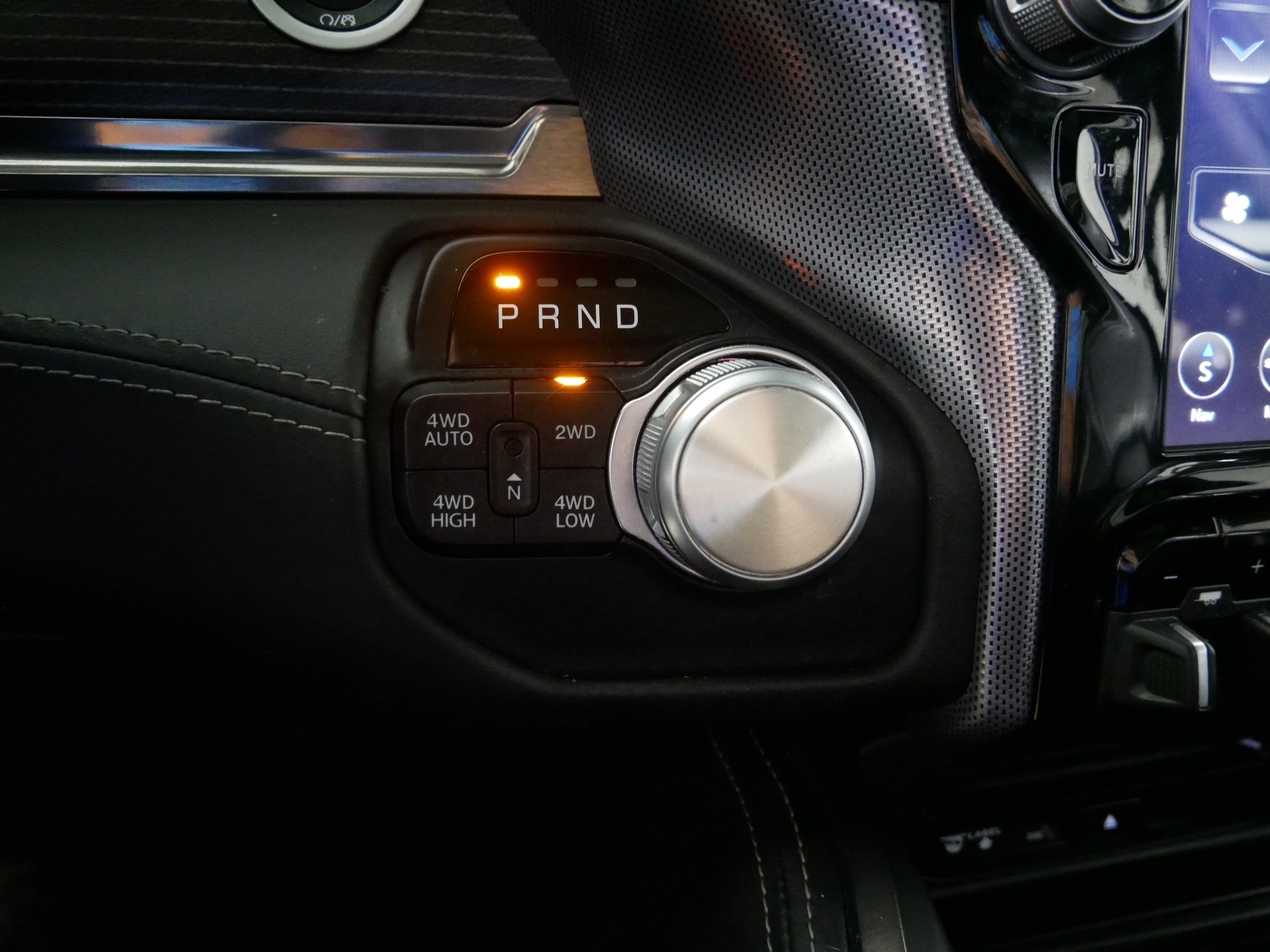Used 2019 RAM 1500 Limited AWD/4WD image 24