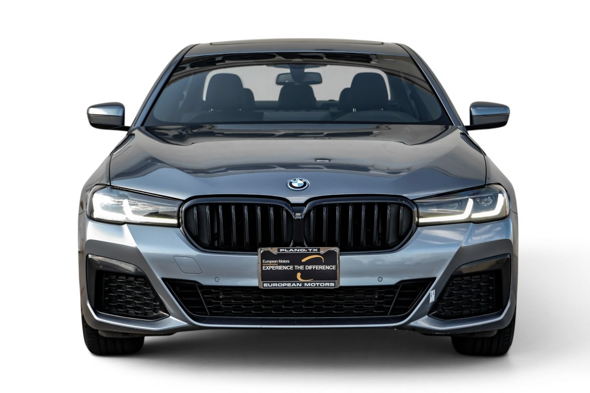 Used 2022 BMW 530e w/ M Sport Package RWD image 5