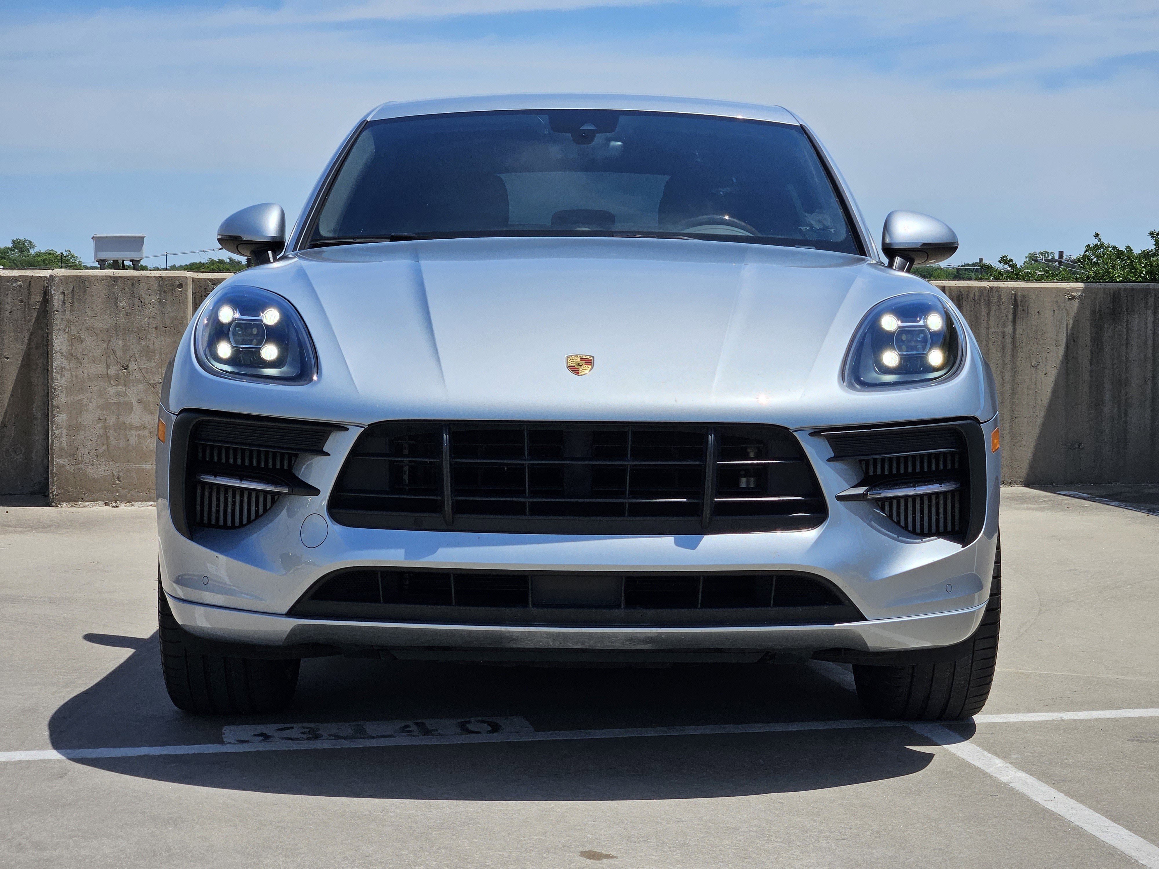 Certified 2020 Porsche Macan S AWD/4WD image 11
