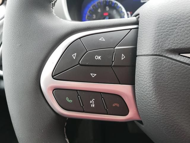 New 2027 Chrysler Pacifica Select FWD image 21